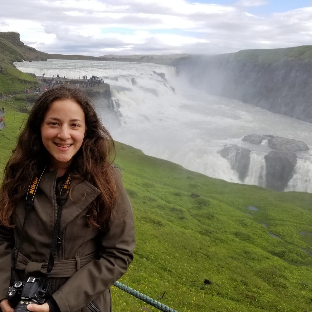 Meet your Posher, Elana